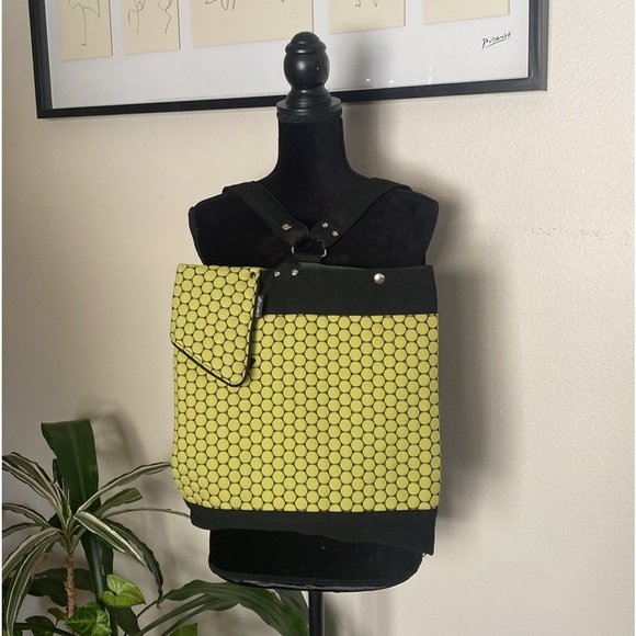 Carson Roger’s Carogi backpack - Picture 10 of 10